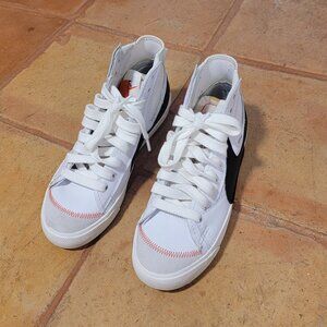 Nike Blazer Mid '77 Jumbo Sneakers